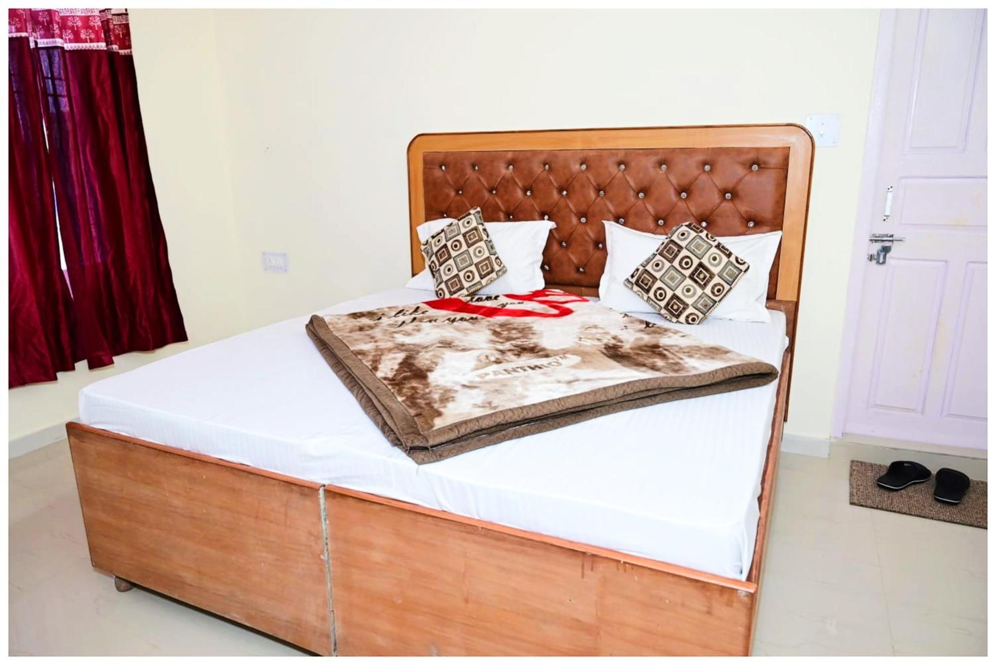 Simla Hotel K R I S H N A B - B Near Mall Road And Temple Экстерьер фото