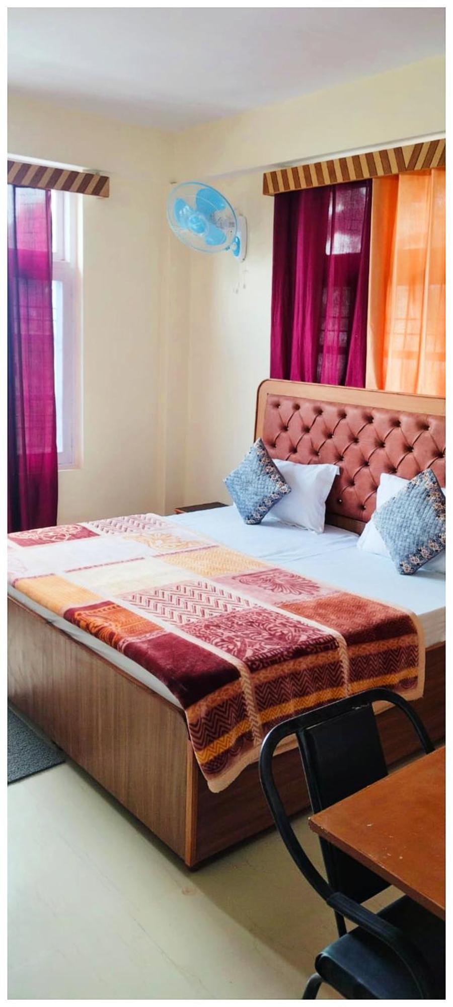 Simla Hotel K R I S H N A B - B Near Mall Road And Temple Экстерьер фото